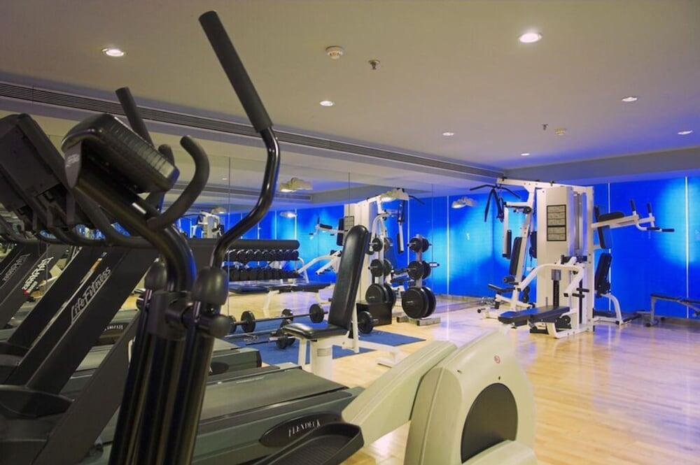 The Park Bangalore, Mg Road Ngoại thất bức ảnh The gym at the hotel