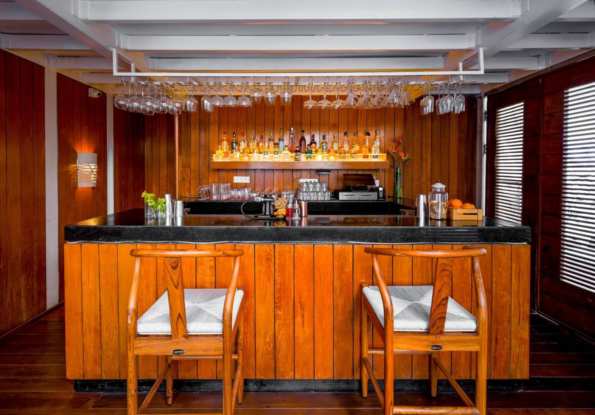 The Park Bangalore, Mg Road Ngoại thất bức ảnh The bar at the Taj Bengal